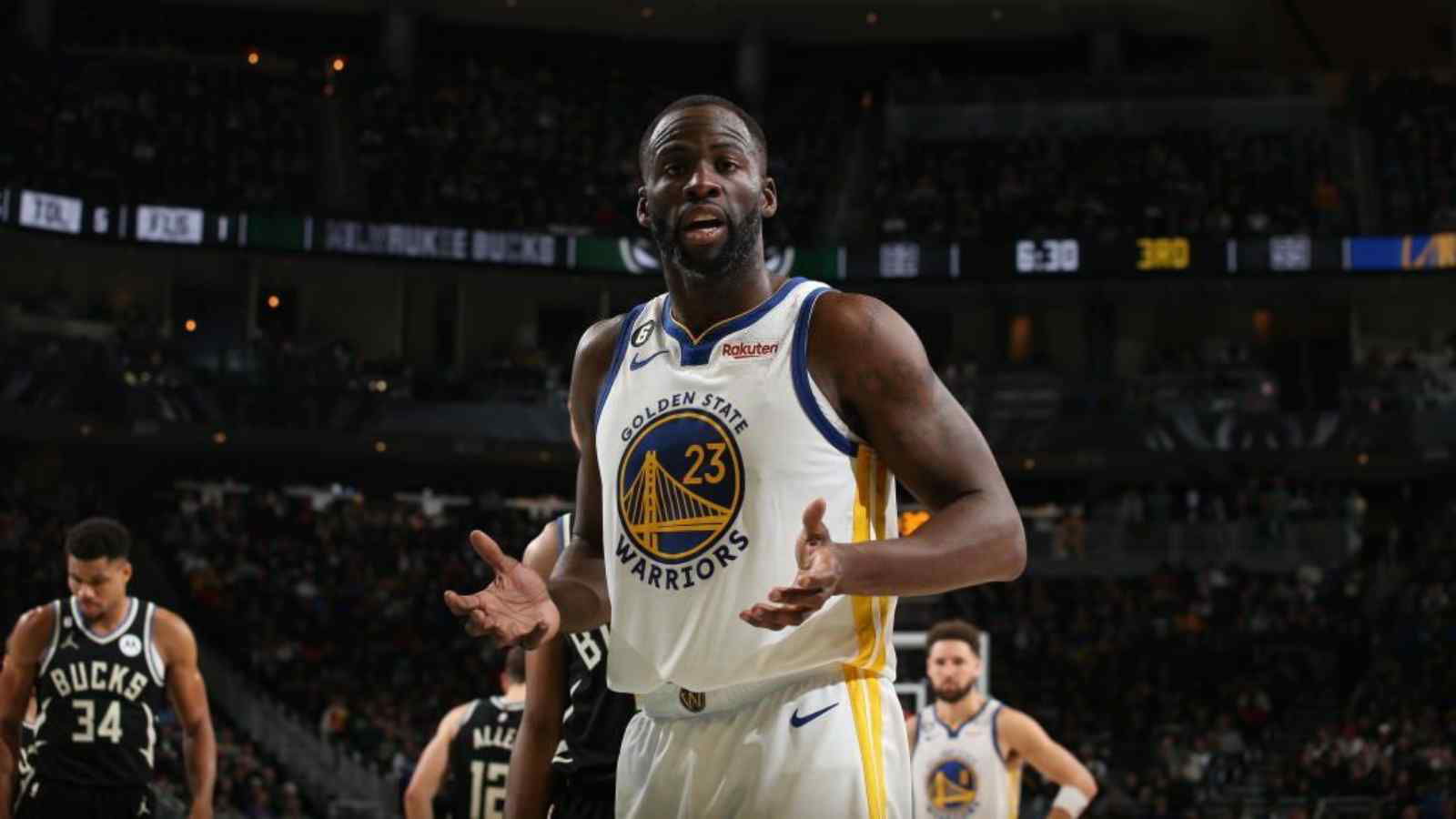 “You ain’t SH*T,” Draymond Green gets into a heated altercation with ejected Bucks fan